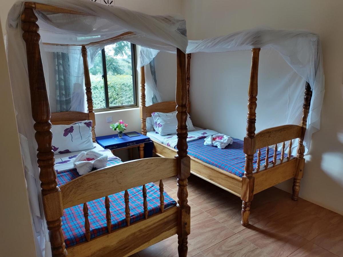 Tanzanice Farm Lodge カラトゥ エクステリア 写真